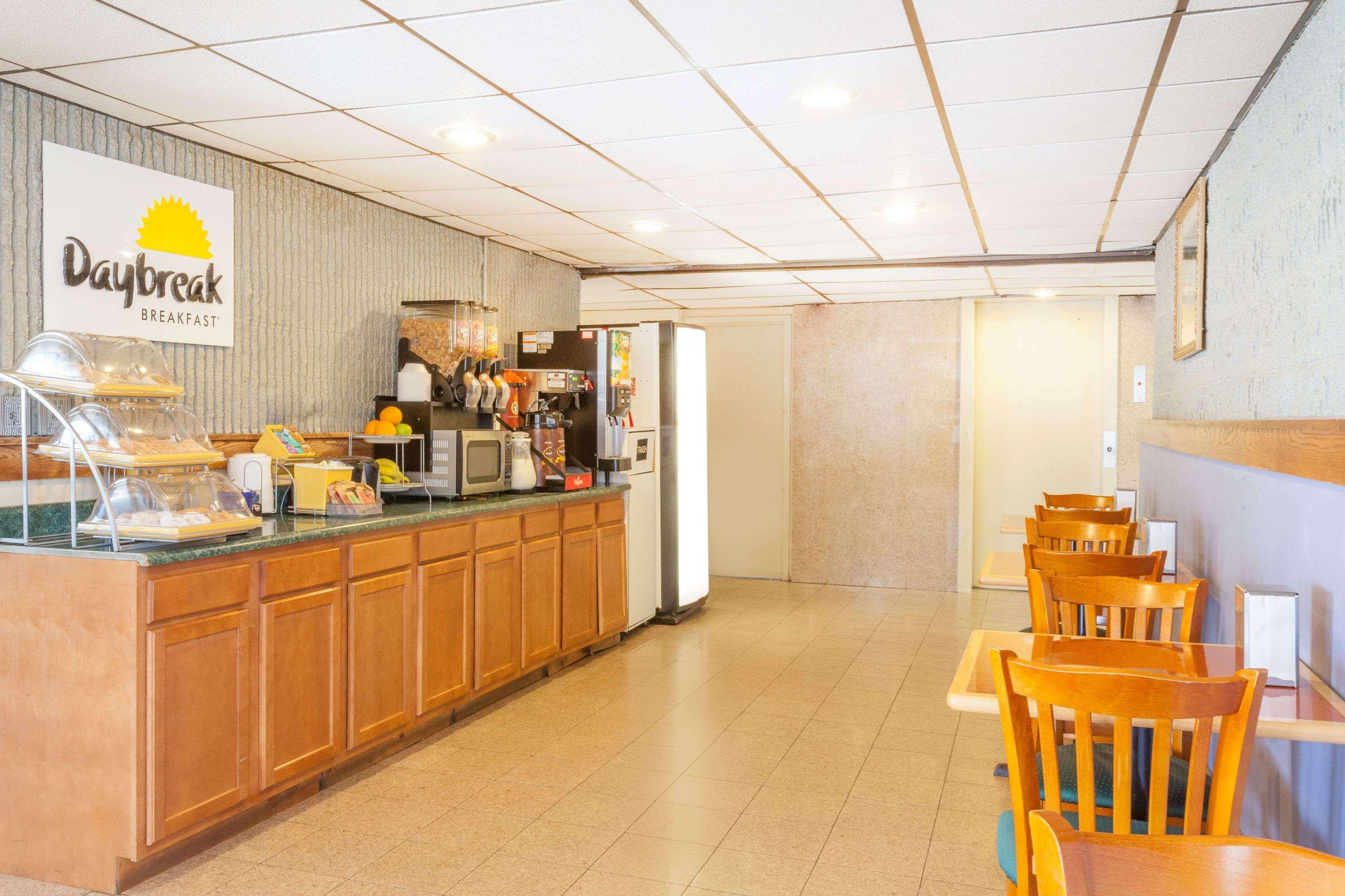 Days Inn By Wyndham Wilkes Barre Ngoại thất bức ảnh