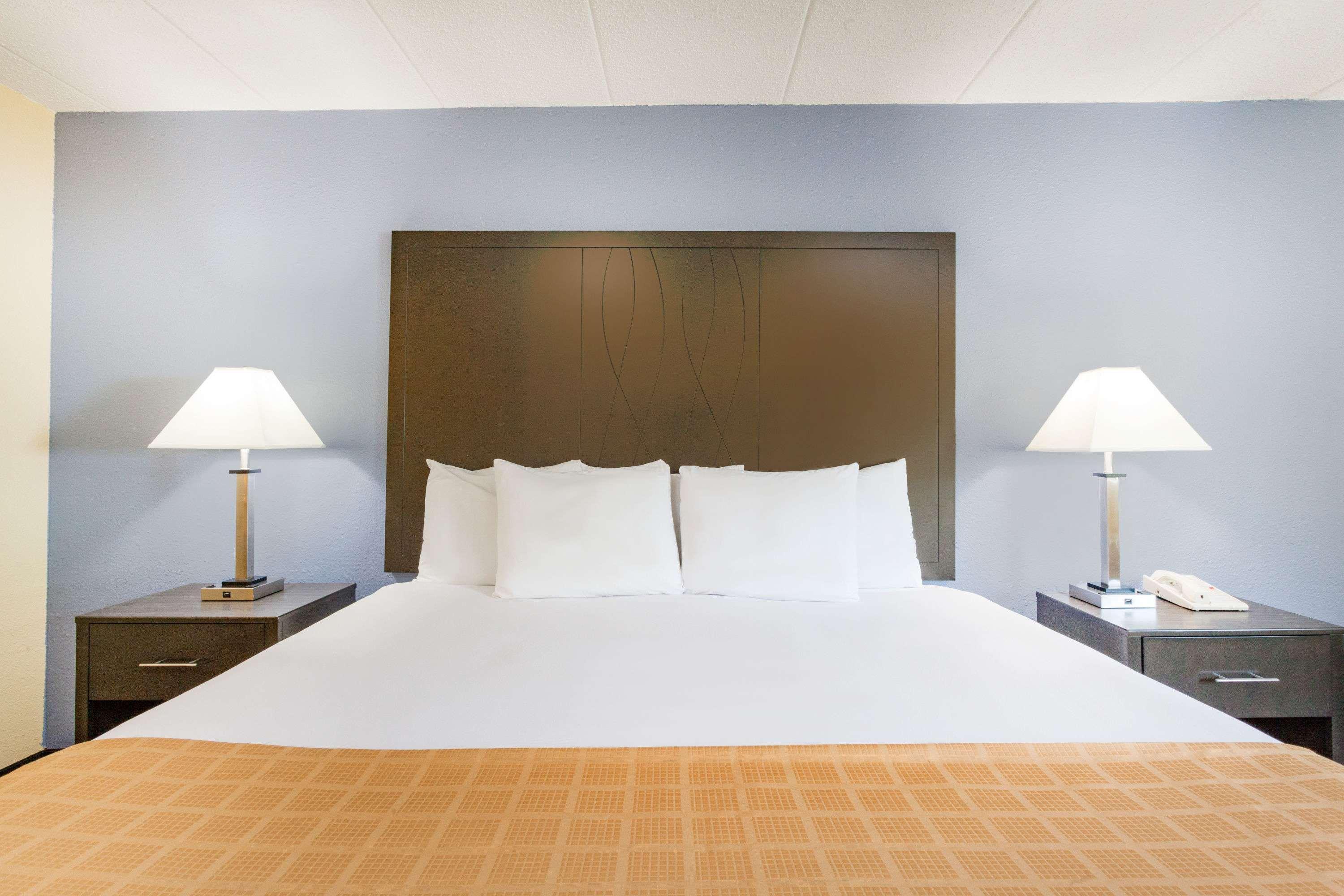 Days Inn By Wyndham Wilkes Barre Ngoại thất bức ảnh