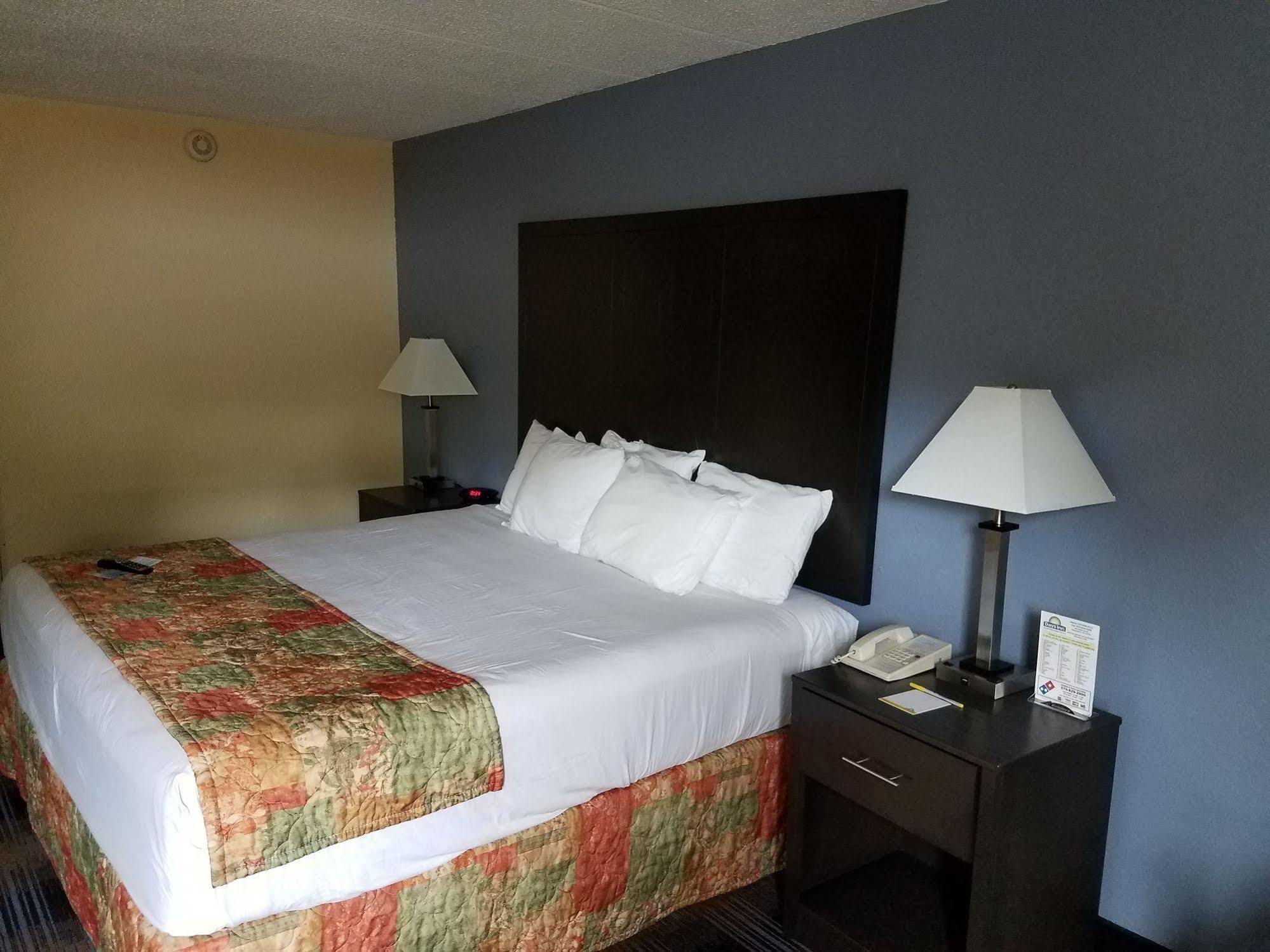 Days Inn By Wyndham Wilkes Barre Ngoại thất bức ảnh